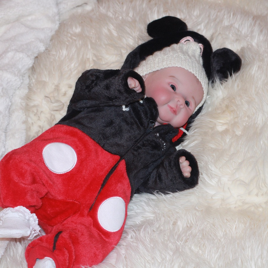 Realistická  panenka Miška